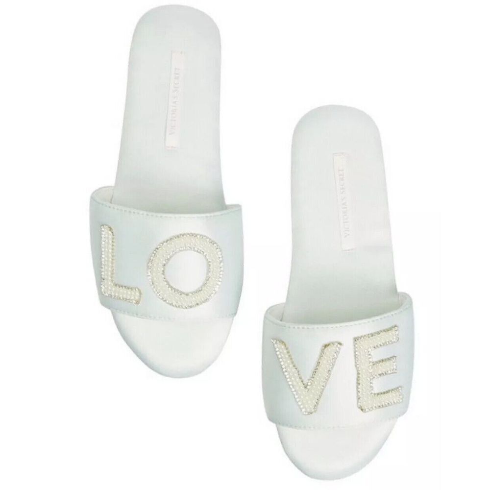 Victoria's Secret Here Comes the Bride White LOVE Slippers Sz M 7/8 Embellished